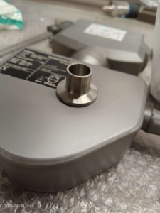 Débitmètre massique Coriolis E+H Endress-Hauser 8BE15 8BE08 pour liquides/gaz/air/eau/huile, boîtier en alliage de protection haute performance - Product Image 4