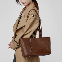 Femmes rétro doux en cuir véritable bandoulière sac fourre-tout nouveau cuir de vachette véritable grande capacité unique épaule sous les bras conception sac à main