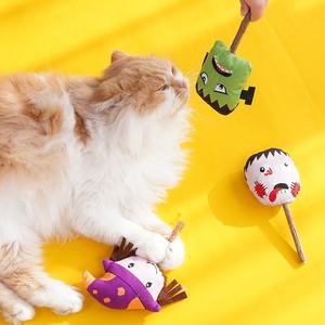 Nouveau jouet pour chat, bâton de catnip noué auto-libérant, design d'Halloween, jouets en bois pour chat - Product Image 5