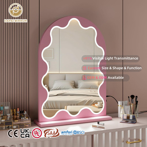 Bán buôn sắt Nhà cung cấp 500x700 mét Make Up Hồng chiếu sáng trang điểm vòm Máy tính để bàn <span class=keywords><strong>LED</strong></span> Vanity với đèn <span class=keywords><strong>LED</strong></span> Mỹ phẩm gương - Product Image 1