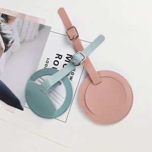 Étiquettes de bagages en cuir PU « L'aventure commence » avec porte-nom pour mariage, enterrement de vie de jeune fille, lune de miel, voyage, remise de diplôme - Product Image 2