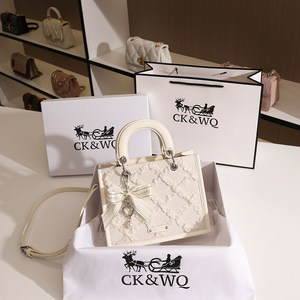 Sac à bandoulière matelassé blanc à volants pour <span class=keywords><strong>femme</strong></span>, style mini, nouvelle collection 2026 - Product Image 3