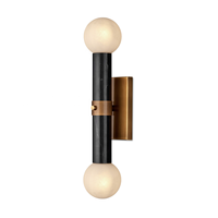 Applique murale design moderne en marbre travertin avec globes en verre cylindriques, laiton massif, laiton antique, Beatrix Black Bath Wall Sconce