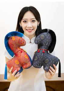 Плюшевая игрушка-талисман Год Лошади, плюшевая кукла в китайском стиле, тканевый кулон «Счастливая лошадка», подарок на новогоднюю вечеринку - Product Image 2