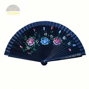 Elegante Abanico de Bambú Vintage para Boda, con Encaje Blanco y Borlas, Diseño Plegable Hecho a Mano, Técnica Pintada, Portátil - Product Image 5