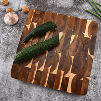 Vente chaude de bonne qualité de style moderne durable 3cm d'épaisseur carré en bois d'acacia planche à découper à grain fin pour hacher le fromage aux fruits