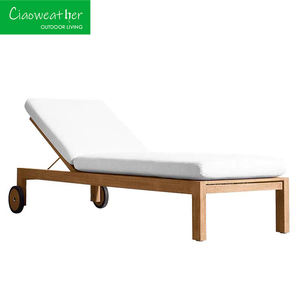 أريكة فاخرة مقاومة للماء في الهواء الطلق على سطح المسبح سرير شمسي من خشب الساج للحدائق كراسي استلقاء باللون الرمادي للاستلقاء تحت الشمس من خشب الساج - Product Image 5