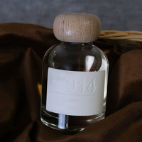 Bouteille de diffuseur d'huile essentielle ronde 150ml 200ml Bouteille de diffuseur de roseau vide de luxe sans feu avec bâtons et étiquette blanche