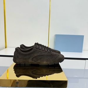 Chaussures pour hommes, best-seller, luxe, daim brun foncé, design décontracté, style allemand, chaussures fines de sport, rétro, tendance, antidérapantes - Product Image 1