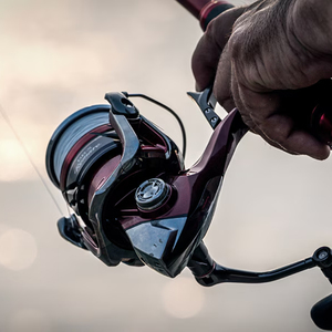 Carrete de Pesca Giratorio SHIMANO BB-X REMARE Freestyle, Resistente al Agua, con Sistema HAGANE Gearing, Fuerza de Frenado de 11 kg, para Pesca en Alta Mar y en Roca - Product Image 6