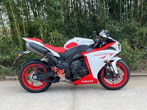 Motocicleta de Carreras <span class=keywords><strong>Yamaha</strong></span> YZF-R1 de 1000cc, de Gasolina, con Tecnología de Cigüeñal Crossplane, Aceleración Rápida, Curvas Estables - Product Image 2