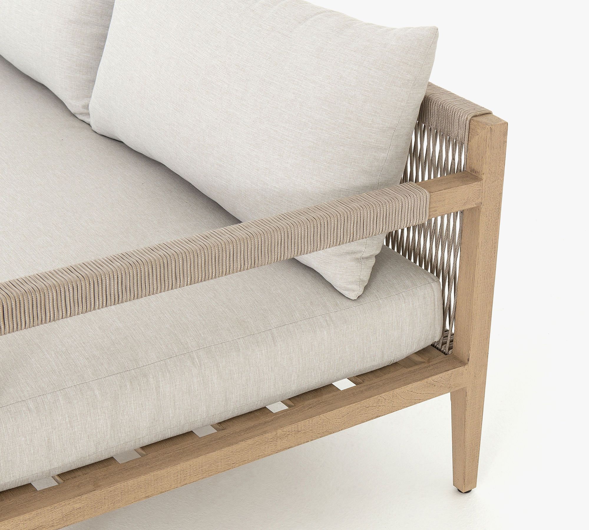 Hot Selling Simplistic High Quality Furniture Garden  Patio Outdoor Teak Sofa with Handwoven Rope
