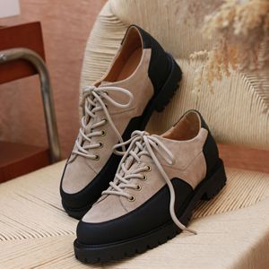 Nouvelles chaussures en cuir véritable rétro pour hommes, populaires, pour l'extérieur, décontractées, ultra-résistantes, idéales pour l'escalade. - Product Image 1