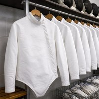 HMPE Dokunmamış Koruyucu Kumaş Yüksek Dayanımlı Elyaf Tekstil Rulosu Özelleştirilmiş Renkli Eskrim Spor Üniforması Yapımı İçin