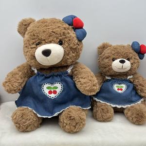 Orsetto di peluche Kawaii all'ingrosso in <span class=keywords><strong>vestito</strong></span> di jeans con decorazioni in pizzo, con fascia per capelli con pon pon, per regali per bambini - Product Image 2