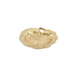 Plat à feuilles en aluminium de qualité supérieure, taille et forme personnalisées, fabriqué en Inde. - Product Image 1
