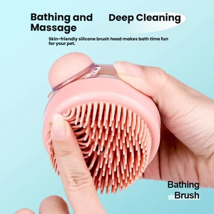 Spazzola 2-in-1 per il bagno degli animali domestici con dispenser di shampoo, massaggiatore e pettine in morbido silicone per la pulizia profonda di cani e gatti, strumento per la toelettatura e la spa. - Product Image 3