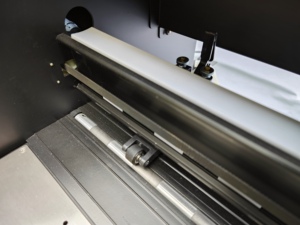 Plotter de Corte Láser CO2 Ledio 980LASER PRO S+ CNC con Enfriamiento por Agua, Alta Velocidad, <span class=keywords><strong>SPT</strong></span> 50W, para Vinilo, Adhesivos, Películas y Transferencia de Calor - Product Image 6