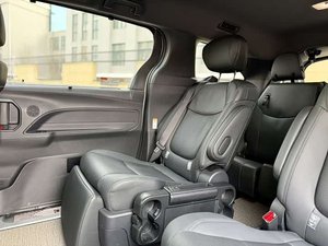 Venta al por Mayor de Vehículos <span class=keywords><strong>Toyota</strong></span> <span class=keywords><strong>Sienna</strong></span> 2023 2.5L Híbridos CVT con Volante a la Izquierda, de Gasolina, en Buen Estado, a Precios Económicos en China - Product Image 6