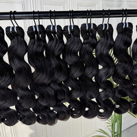 Extensiones de Cabello Humano Virgen Vietnamita con Ondas Naturales, Color Natural, Textura Suave y Lisa, Doble Trama a Máquina, Densidad Completa 10A