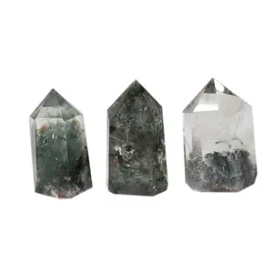 Verde-fantasma curación de cristal piedra mágica puntos