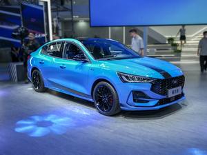 Voiture berline compacte Changan <span class=keywords><strong>Ford</strong></span> <span class=keywords><strong>Focus</strong></span> 1.5T <span class=keywords><strong>2022</strong></span>, fabriquée en Chine, essence - Product Image 4