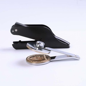 Pince à embosser en acier uni, forme extraterrestre, pour usage de bureau - Product Image 5