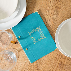 Carpeta de Menú A4 Personalizada con Tornillos, Libro de Menú Personalizado, Porta Menús de Cuero - Product Image 2