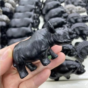 Cristales de obsidiana negra tallados a mano, figuras de animales de cristal, artesanías de cristal para decoración. - Product Image 6