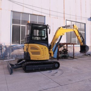 Mini-excavatrice sur chenilles 4t professionnelle 2026 avec moteur et hydraulique Hengli pour le déblaiement intensif des déchets d'entrepôt - Product Image 1