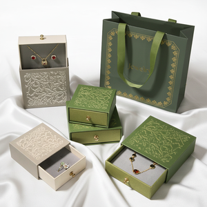 Juego de Empaque de Joyería de Lujo en Verde <span class=keywords><strong>Esmeralda</strong></span> con Logotipo Personalizado, Caja Rígida con Cajón y Bolsa a Juego para Collar y Anillo, Venta al Por Mayor - Product Image 1