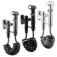 Ensemble de pulvérisateur de bidet portatif en acier inoxydable avec adaptateur en T de 7/8 po et support mural noir, accessoires de robinetterie de salle de bain