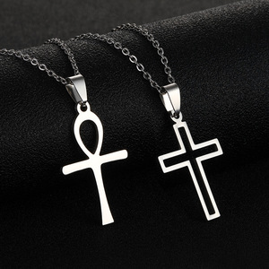 Collier <span class=keywords><strong>Scapulaire</strong></span> Orthodoxe Chrétien Catholique 2026 en Acier Inoxydable Plaqué Or avec Pendentif Croix de Jésus pour Femmes et Hommes - Product Image 4