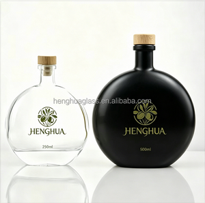 Bouteilles d'huile d'olive en <span class=keywords><strong>verre</strong></span> transparent mat noir personnalisées avec logo, plates et rondes, 250 ml, 500 ml, 25 cl, 50 cl, bouteilles en <span class=keywords><strong>verre</strong></span> pour liqueur, whisky, rhum - Product Image 1