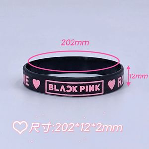 Pulseras de Silicona Redondas Negras y Rosas con Diseño de Letra de Corazón, Joyería Unisex para Regalo - Product Image 3