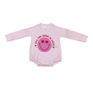 2024 New Spring Baby Girls Kleidung Entzückende rosa Farbe Alles, was Sie brauchen, ist Liebe Langarm Shirt Stram pler Valentinstag Stram pler