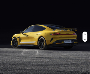 سيارة شياومي SU7 ألترا 2025، مزودة بنظام إنجليزي رسمي وهيارة رياضية كهربائية بالكامل. - Product Image 4