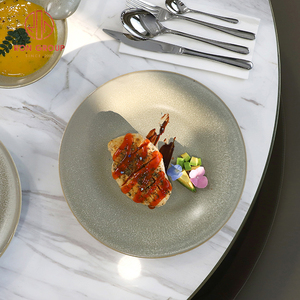 <span class=keywords><strong>Assiette</strong></span> à dîner ronde en céramique mate <span class=keywords><strong>gris</strong></span> <span class=keywords><strong>clair</strong></span> en gros pour hôtel restaurant - Product Image 2