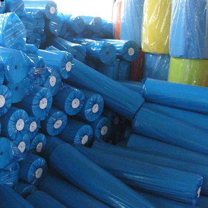 100% polyester adhésif fusible non tissé entoilage tissu rouleau entoilage production - Product Image 2