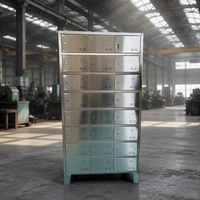 Armoire à chaussures industrielle en acier inoxydable avec trous de ventilation, armoire à chaussures pour personnel à 8 portes pour cantine