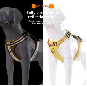 Arnés Reflectante para Perros, Ajustable, Tipo Chaleco, con Correa - Product Image 3