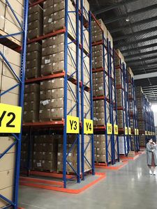 Rayonnage à palettes industriel en acier robuste de haute qualité avec une capacité de 3500 kg pour le stockage en entrepôt - Product Image 4