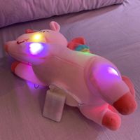 Lampe de nuit LED licorne arc-en-ciel 2025, peluche douce en coton PP, jouet lumineux pour cadeaux de fête et d'anniversaire