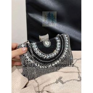 Bolso de Mano de Moda para Mujer, Estilo Clutch, para Eventos Nocturnos, Diseño de Paloma de la Paz, en Oferta Online - Product Image 1