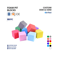 Vente en gros d'usine Cubes de mousse haute densité pour les parcs de trampolines à fosse de mousse Zones d'activités pour tout-petits Zones de loisirs à domicile