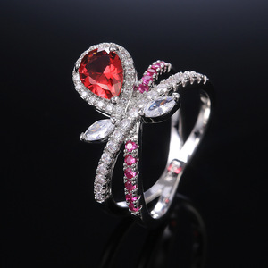 Elegante anello con pietra blu per donna, gioiello da dito in stile fidanzamento alla moda - Product Image 1