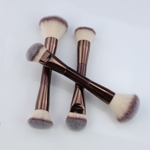 Ensemble de pinceaux de maquillage à double extrémité, face plate, vegan, synthétique doux, pour fond de teint liquide, anticernes, blush, poudre, pinceau cosmétique - Product Image 3