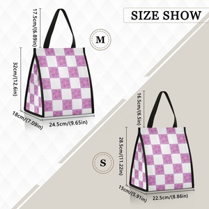 Bolsa Térmica Portátil a Cuadros Rosa y Blanca con Diseño de Flores de Hawái, Bolsa de Almuerzo Aislada Reutilizable a Prueba de Fugas con Lámina de Aluminio Personalizada - Product Image 4