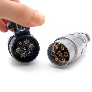 Adaptador de luz de <span class=keywords><strong>remolque</strong></span> de vehículo <span class=keywords><strong>13</strong></span> <span class=keywords><strong>pines</strong></span> 12V ISO11446 <span class=keywords><strong>a</strong></span> <span class=keywords><strong>remolque</strong></span> <span class=keywords><strong>7</strong></span> <span class=keywords><strong>pines</strong></span> 12V ISO1724 adaptador de <span class=keywords><strong>conector</strong></span> de enchufe de <span class=keywords><strong>remolque</strong></span> de coche - Product Image 5