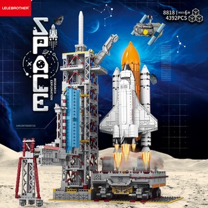 Lele Brother nave espacial bloques de construcción juguete ciencia educativo ABS plástico 1:18 escala nave espacial modelo de pantalla niños - Product Image 2
